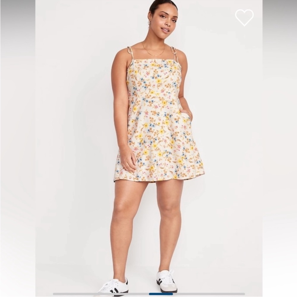 Fit & Flare Tie-Strap Linen-Blend
Mini Dress